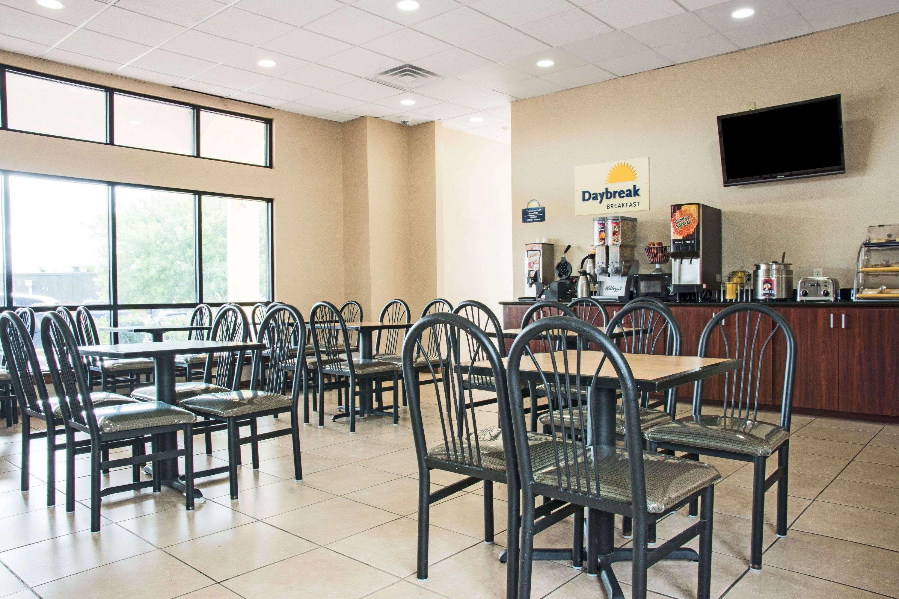 Days Inn By Wyndham N.W. Medical Center San Antonio Eksteriør billede