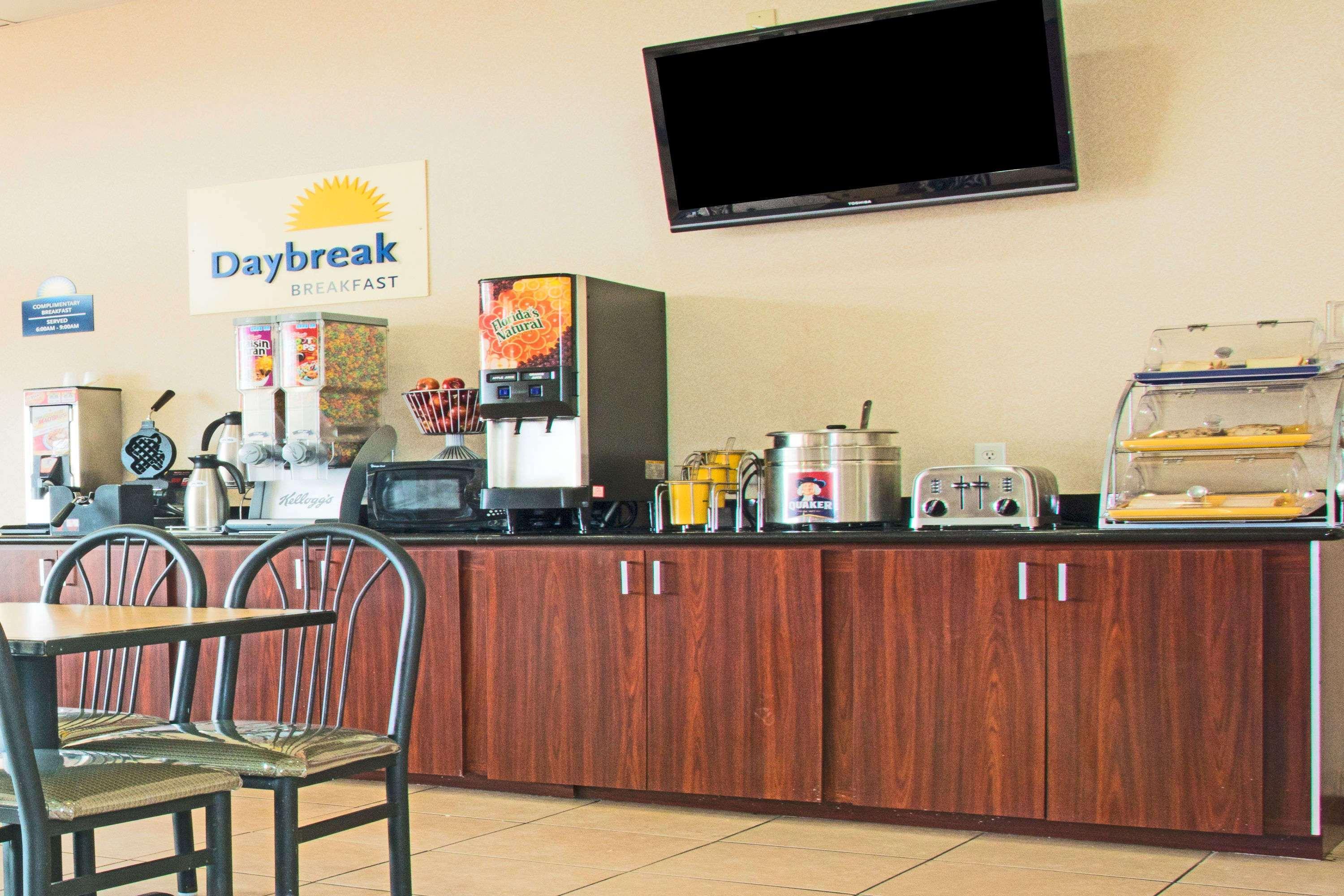 Days Inn By Wyndham N.W. Medical Center San Antonio Eksteriør billede
